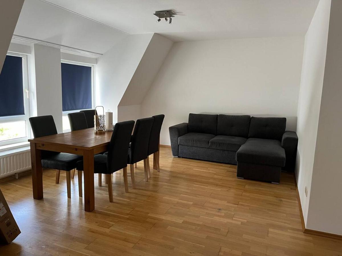Grosses Apartment Im Dg Leipzig Buitenkant foto
